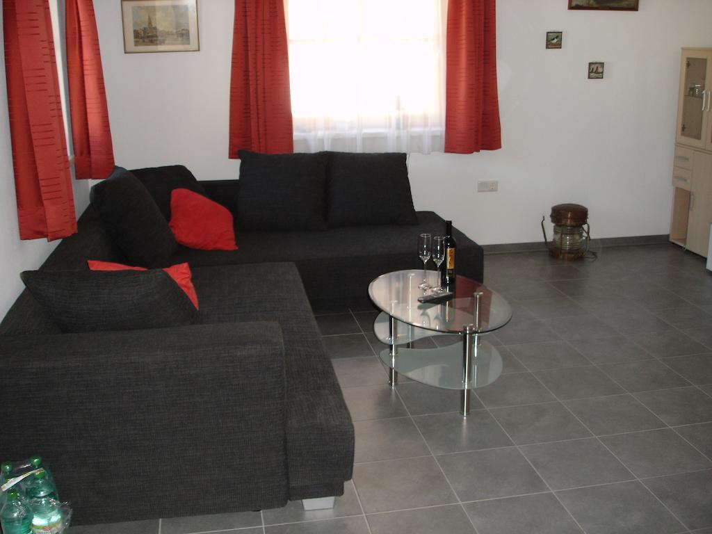 Haus Telisia Apartment Klösterle Room photo